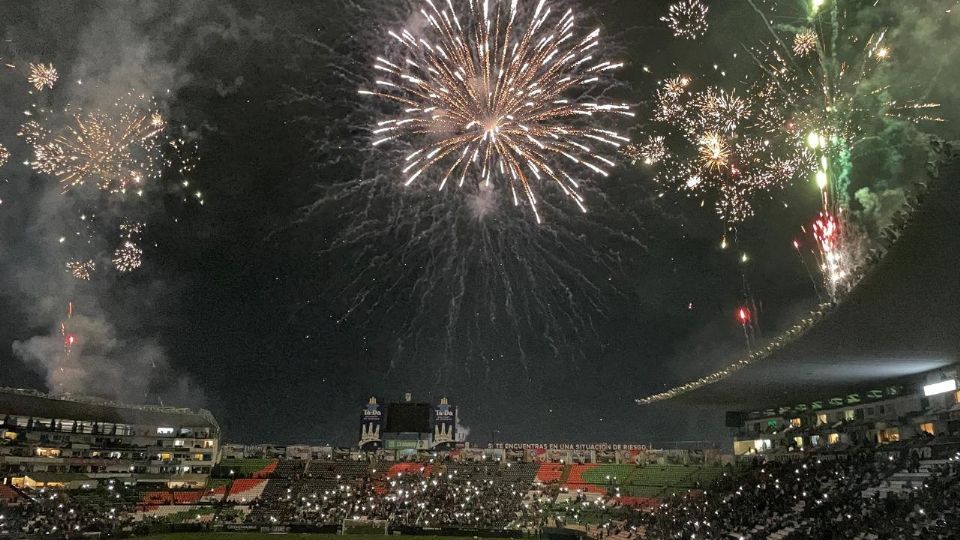 Así se vivió el show de luces en el Estadio León por el 80 aniversario del Club León