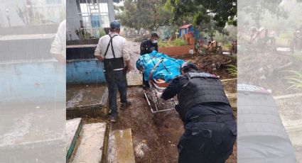 Emergencia en Xalapa: visitante cae en una fosa en el panteón Palo Verde 