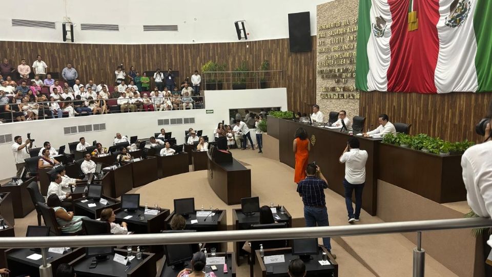 Yucatán: Congreso guinda se estrena con desatinos