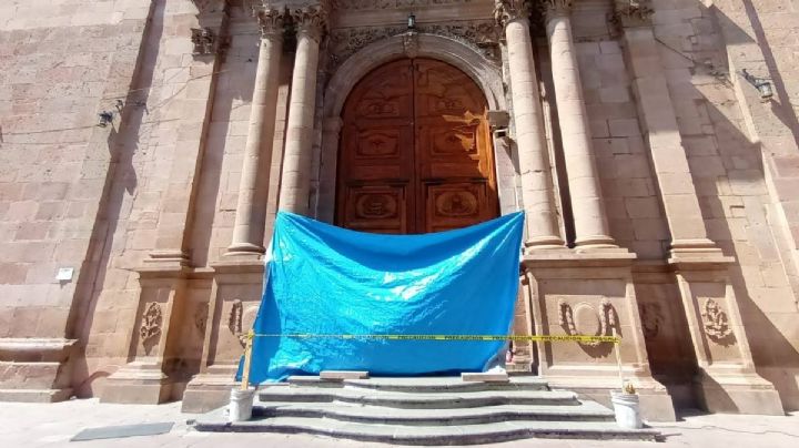 ¿Por qué cerraron la entrada principal de Catedral?