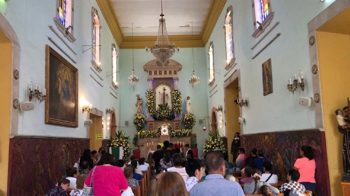 Piden a San Nicolás de Tolentino por sus seres amados y bendicen los panecitos