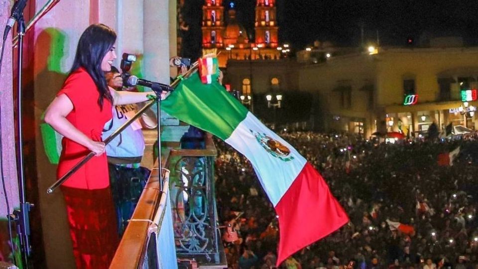 Alejandra Gutiérrez, durante la ceremonia del Grito en León.