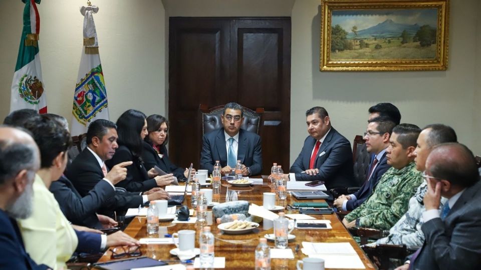 Reunión del gabinete y funcionarios en Puebla