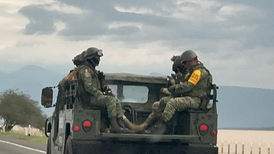 Autoridades, Ejército y habitantes se preparan para golpe de John en costa michoacana