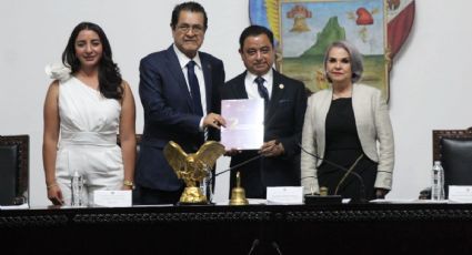 Estrena 66 Legislatura con entrega del segundo informe de Julio Menchaca