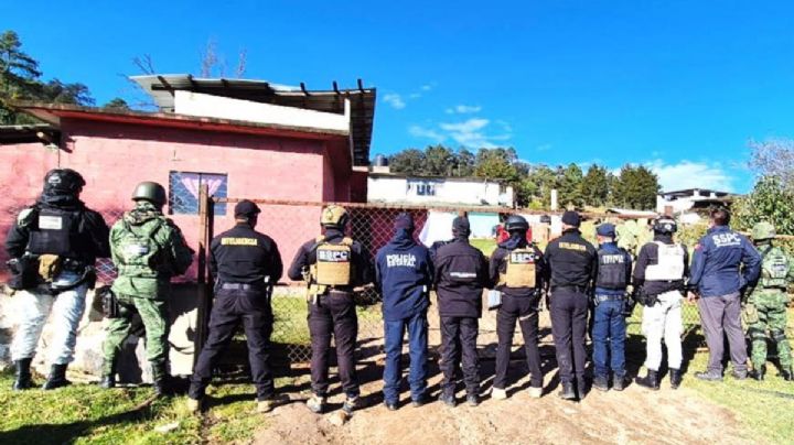 Recuperan más de 2,000 litros de huachicol en Cuautepec; drogas, vehículos y un detenido