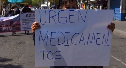 Retrasos comprometen 2 años de compra de medicamentos, advierten