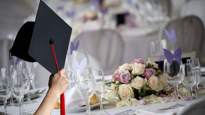 Sin comida, ni lugares, graduados acusan por fraude a organizadora de eventos en Pachuca