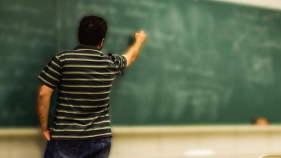 Al menos eran 600 docentes que cobraban doble salario del erario público