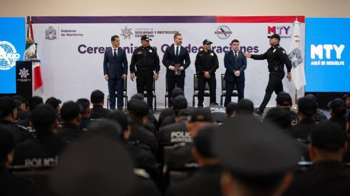 Condecora Adrián de la Garza a elementos de Policía y Tránsito por acciones de gran impacto social