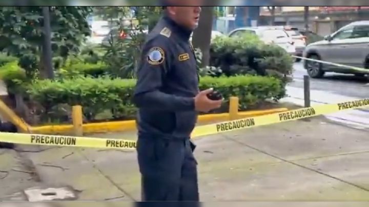 Caen dos personas de una azotea en la Narvarte; fueron trasladados a diferentes hospitales