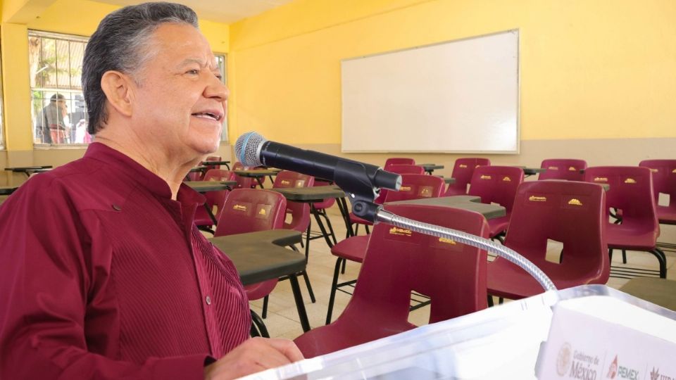 Serán distribuidos 200 paquetes de mobiliario escolar en diferentes planteles hidalguenses