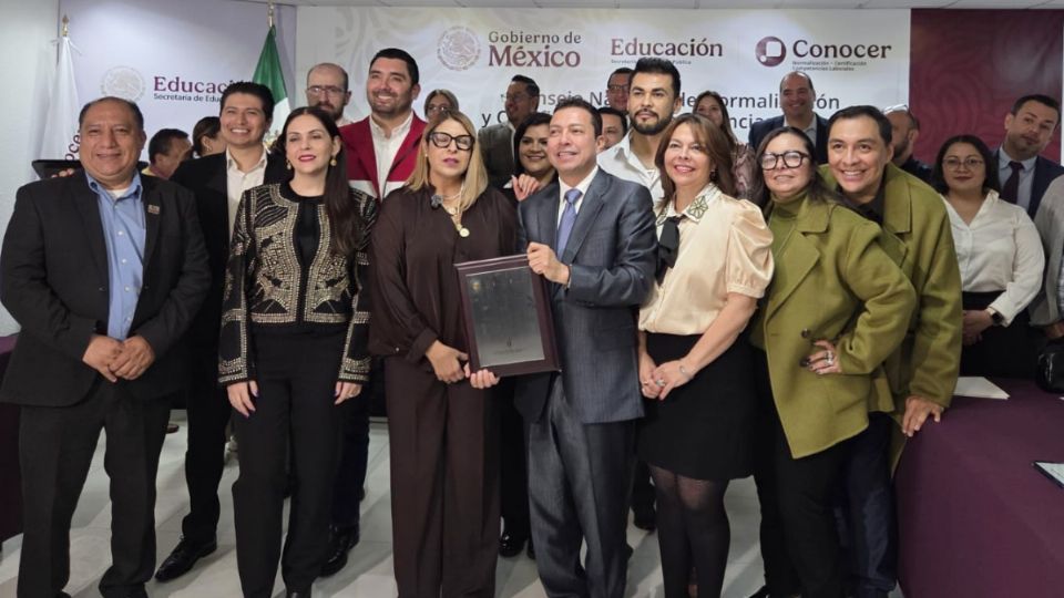 UnIversidad CEYESOV y CONOCER firman convenio para certificar competencias y transformar la educación en México