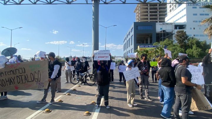 Alumnos del TEC de León bloquearon los bulevares López Mateos y Aeropuerto |VIDEO