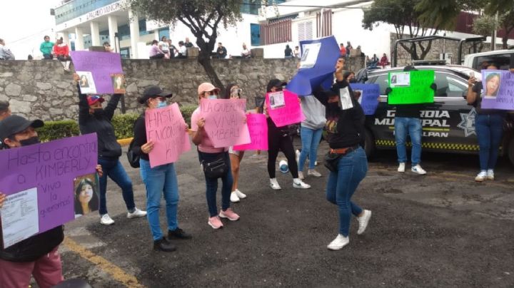 Naucalpan:  familia exige justicia, búsqueda y localización de  Kymberly Moya