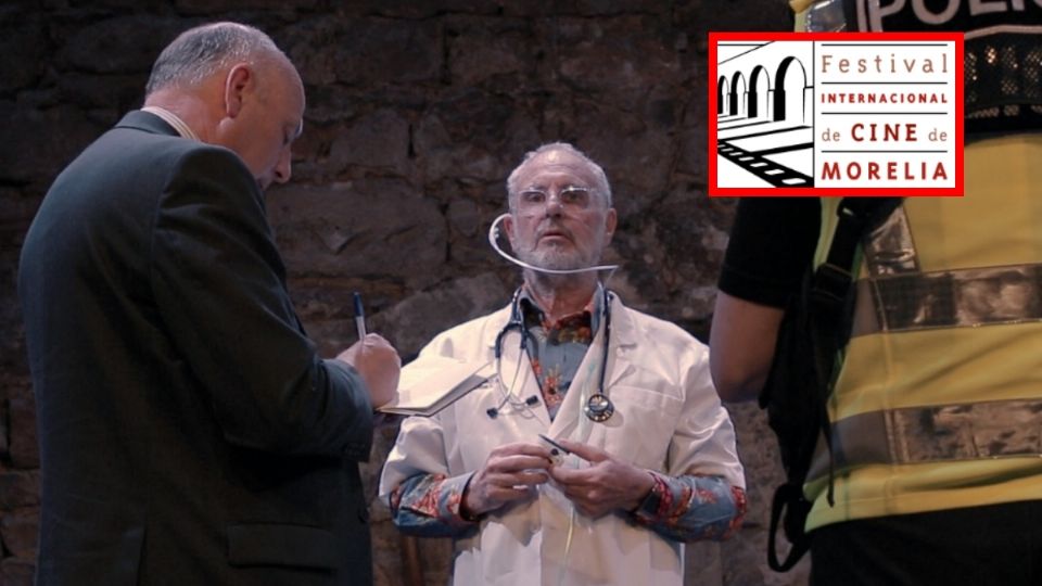 El doctor muestra sus máquinas de eutanasia en el documental