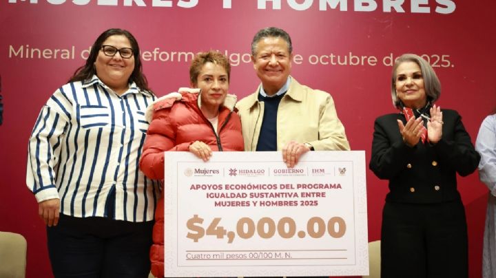 Menchaca entrega apoyos del programa “Igualdad Sustantiva 2025” a más de 2 mil mujeres