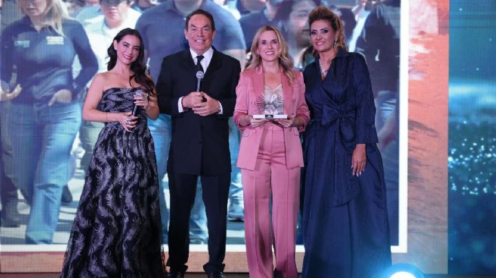 Recibe Romina Contreras premios por prácticas de transparencia, cercanía y atención ciudadana