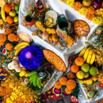 Foto descriptiva de: ¿Qué hacer con tus alimentos de la ofrenda después del Día de Muertos?