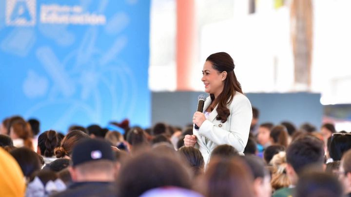 Entregan más de 11 mil becas a niñas, niños y jóvenes en Aguascalientes