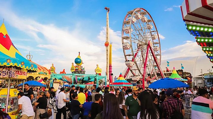 Fresas de Irapuato, cajeta de Celaya y pan de Acámbaro, todo junto en la Feria de León