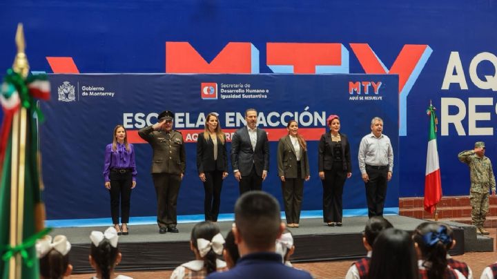 Renueva municipio Banderas Nacionales a 50 escuelas públicas