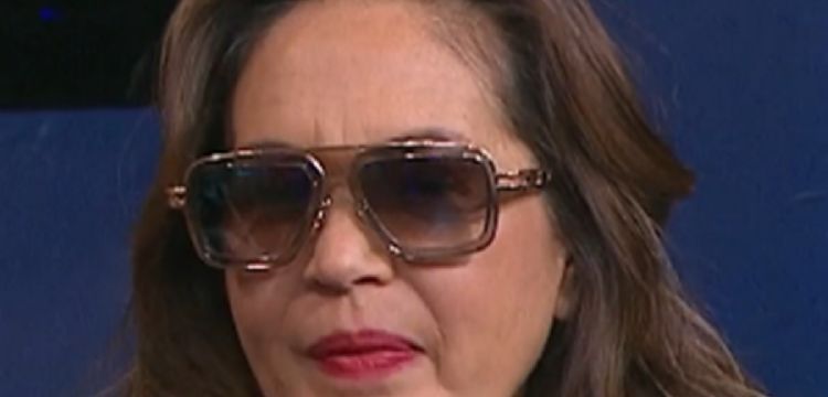 Foto descriptiva de: Filtran imágenes de Yolanda Andrade desde el hospital; así luce