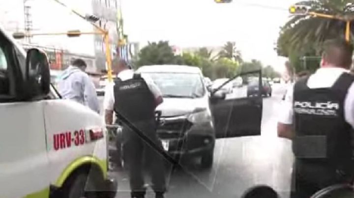 Edomex: avenida Adolfo López Mateos, afectada por fuerte choque entre auto y motociclista