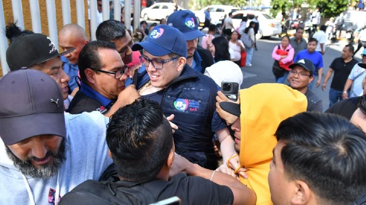 "Me pegaron y me robaron", acusa alcalde de Benito Juárez a ambulantes de Mitikah