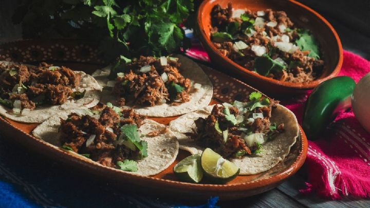 ¿Quién es el dueño de la taquería más antigua de la CDMX y dónde se ubica?