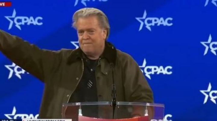 Steve Bannon le hace segunda a Elon Musk con saludo nazi en convención ultraconservadora