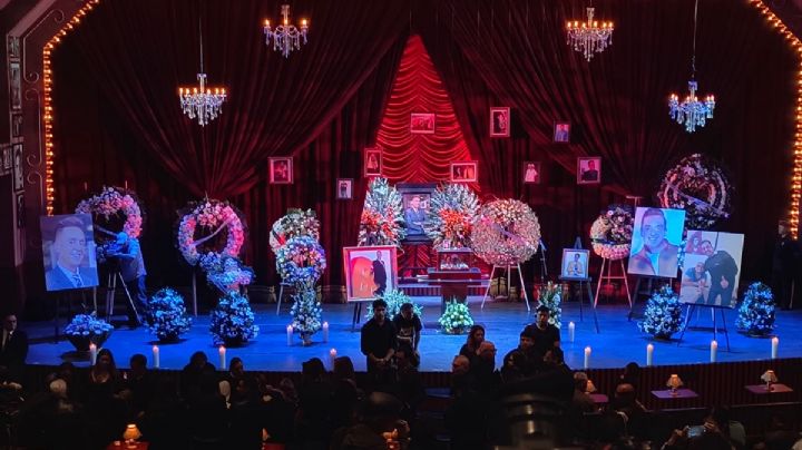 Minuto a minuto: Amigos, famosos y fans dan último adiós a Daniel Bisogno en el teatro