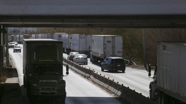 Revisiones en aduana de Reynosa generan largas filas y molestia entre transportistas