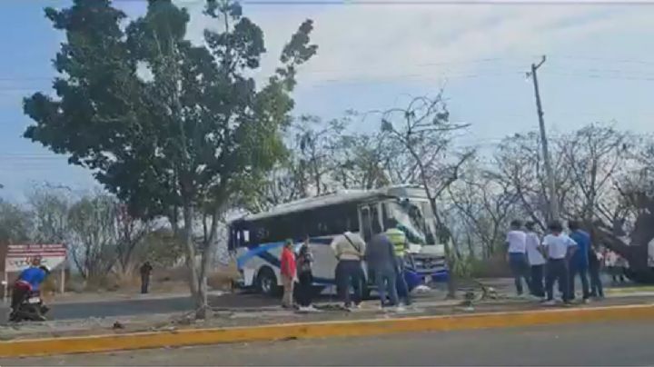 Choque múltiple en Chiapas deja 31 lesionados
