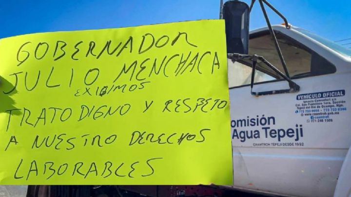 Se declaran en paro laboral trabajadores de la Comisión de Agua en Tepeji; esto piden