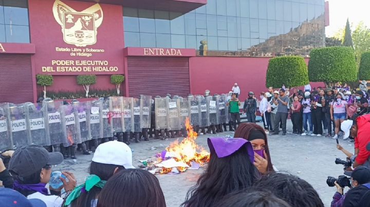 Obtienen libertad imputados por marcha del 8M en Pachuca; ofrecerán disculpa pública