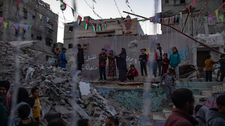 Trump amenaza a Hamás si no devuelve rehenes a Israel