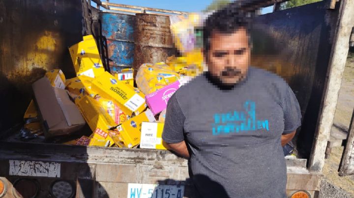 Ni las croquetas respetan: detienen a 9 por rapiña tras volcadura de tráiler en Tamaulipas