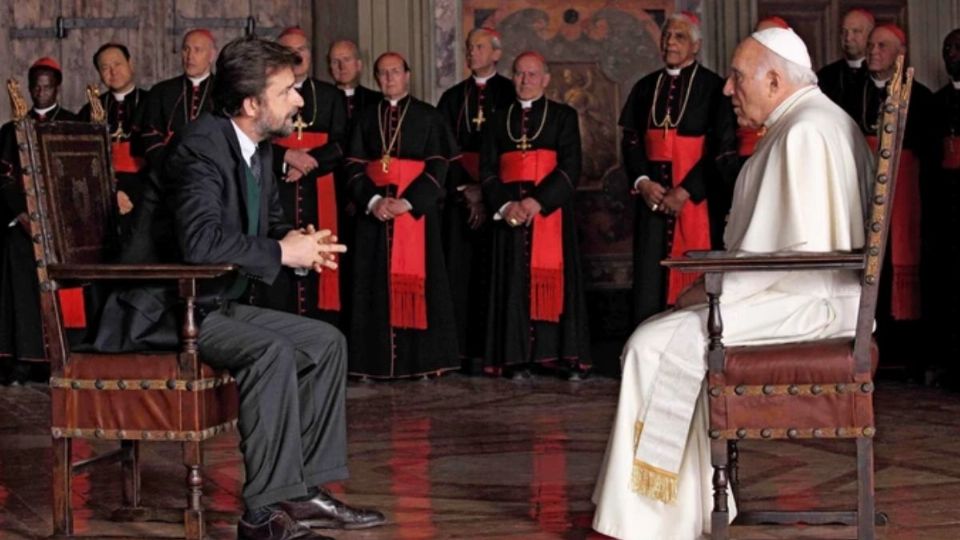 Así es la película que retrata los conflictos internos de la Iglesia Católica