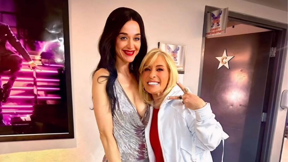 Así fue el encuentro entre Yuri y Katy Perry en Ciudad de México