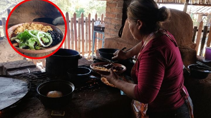 La extraordinaria historia de las 8 cocineras que rescatan la gastronomía zoque desde una cocina de barro
