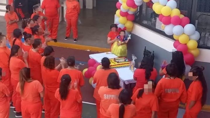 Niña vestida de Blancanieves cumple dos años en prisión al lado de su mamá