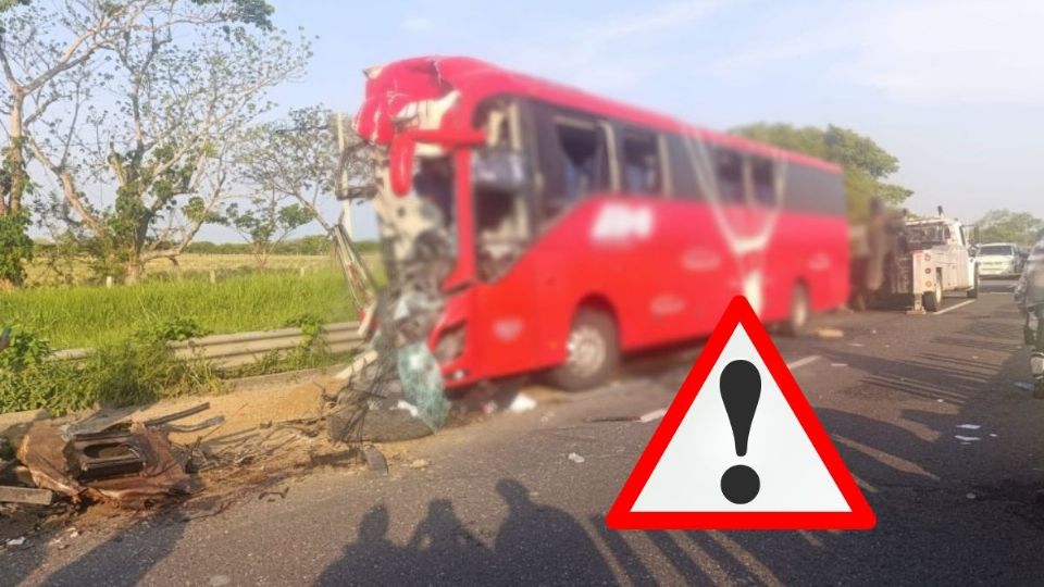 Trágico accidente en La Tinaja - Cosoleacaque deja al menos 2 muertos y más de 20 heridos