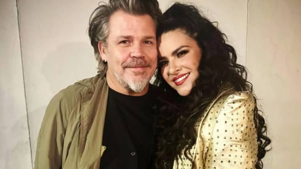 Preparan los detalles para su esperada boda.