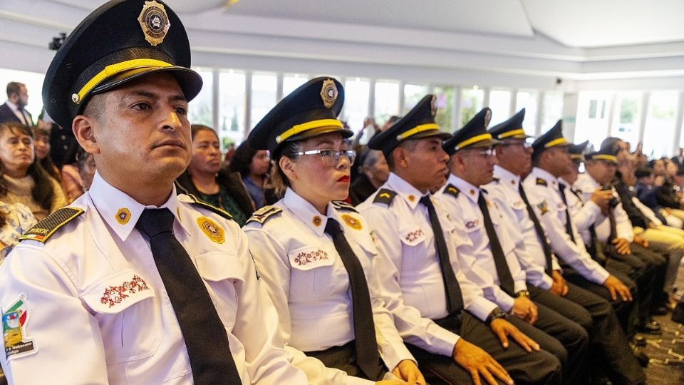 El gobierno de Hidalgo entregó reconocimientos a agentes de la policía privada