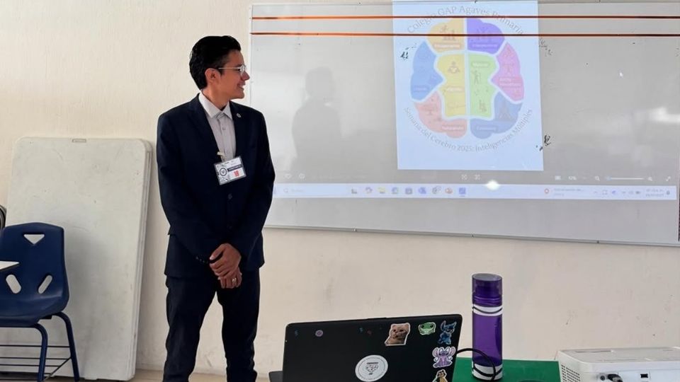 Óscar Hernández busca poder seguir superándose en lo académico y profesional
