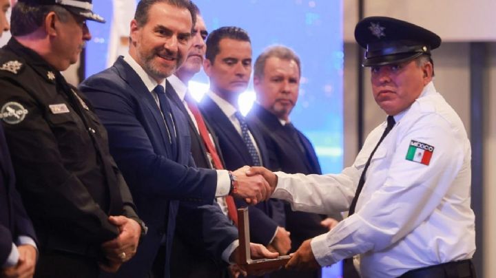 Policía de Monterrey celebra 25 años de servicio