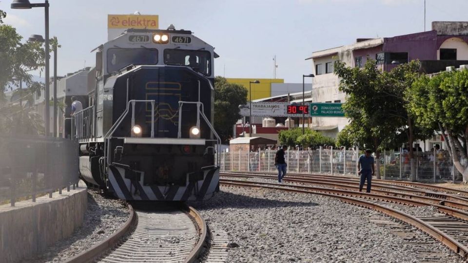 De León a la Ciudad de México son alrededor de 376 kilómetros.
