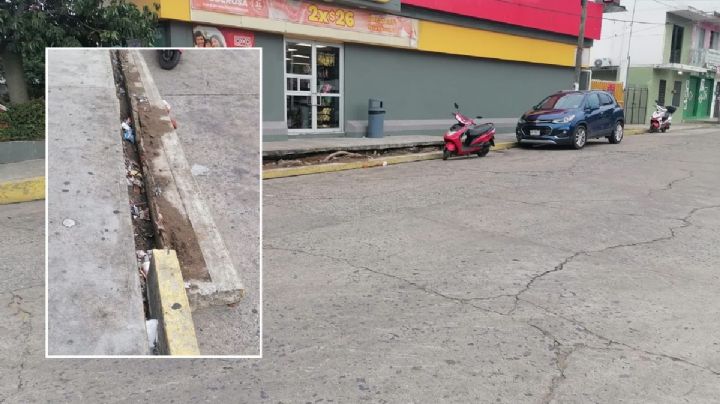 Por daños en banqueta, mujer pierde dedo en Alvarado y responsabiliza al ayuntamiento