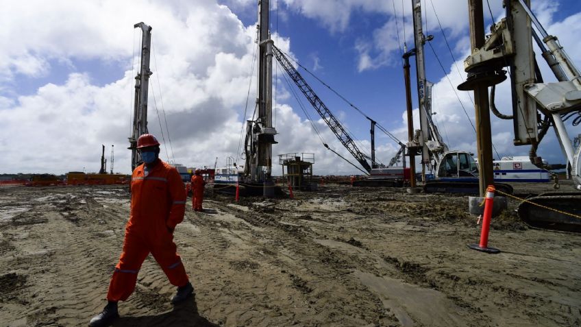Carlos Slim refuerza alianza con Pemex: Macavil suma 33.7 millones de barriles en reservas